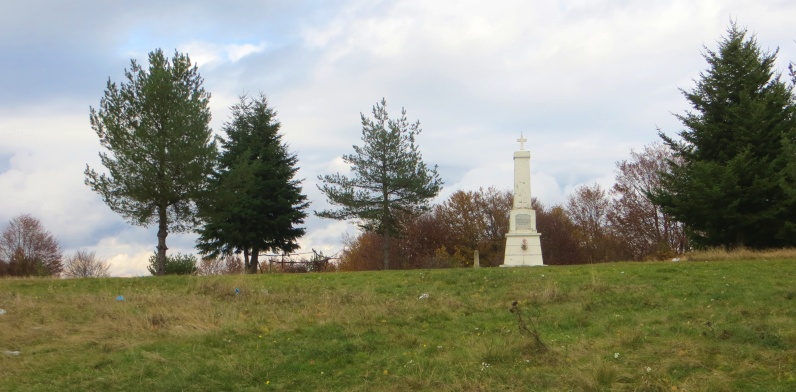 25_tumba_Spomenik