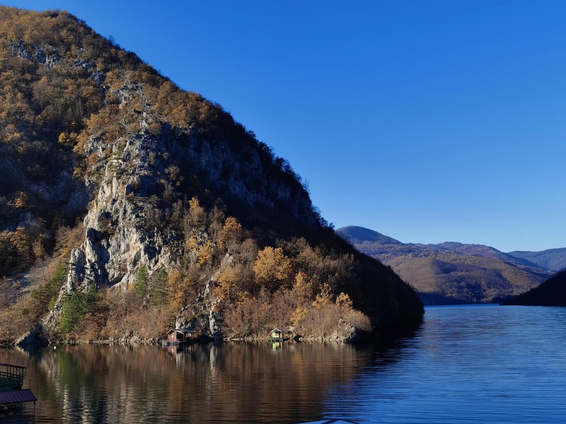 Jezero Perucac